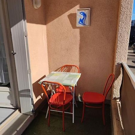 Charmant 2 Pieces A Aubenas 2Etoiles Apartment Bagian luar foto